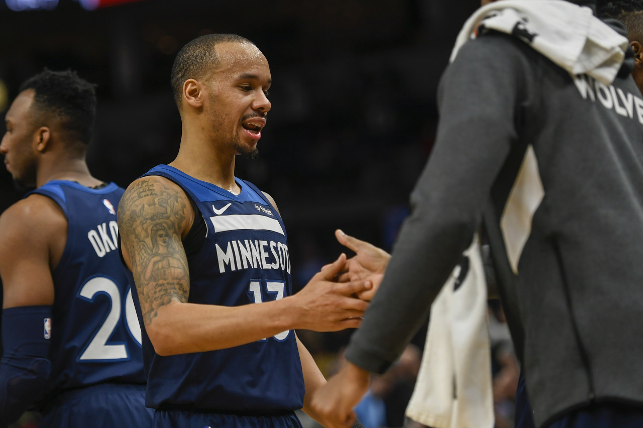 TA：切尔西摆脱单核困境，帕尔默缺席反而让球队进攻火力爆发（TA：切尔西告别单核依赖，帕尔默缺阵反促球队火力井喷）