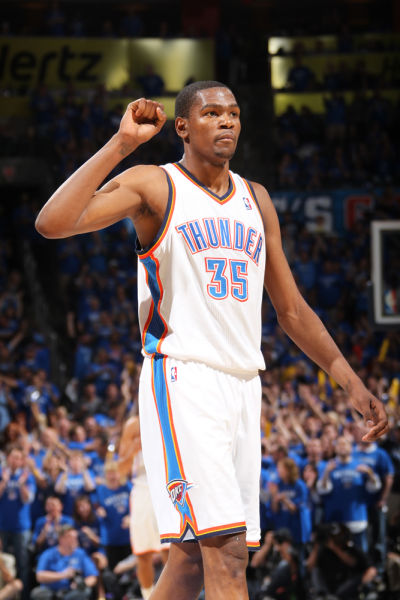 ESPN：巴萨在关注维拉后卫保·托雷斯，他愿意听取报价（ESPN：巴萨考察维拉后卫保-托雷斯，球员愿听取报价）