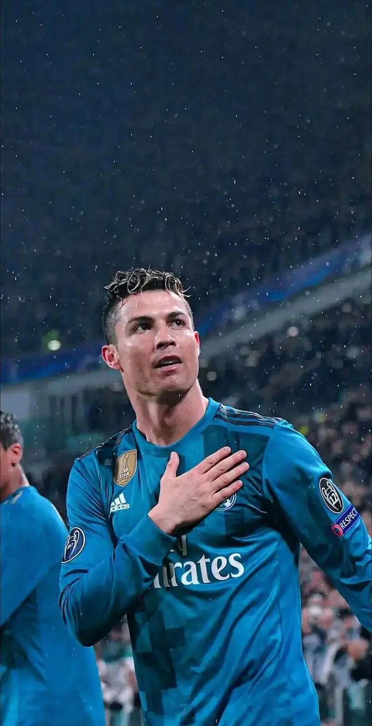 米体：意足协与裁判协会矛盾升级，后者主席扎皮或被起诉（米体：意足协与裁判协会冲突加剧，主席扎皮恐遭起诉）