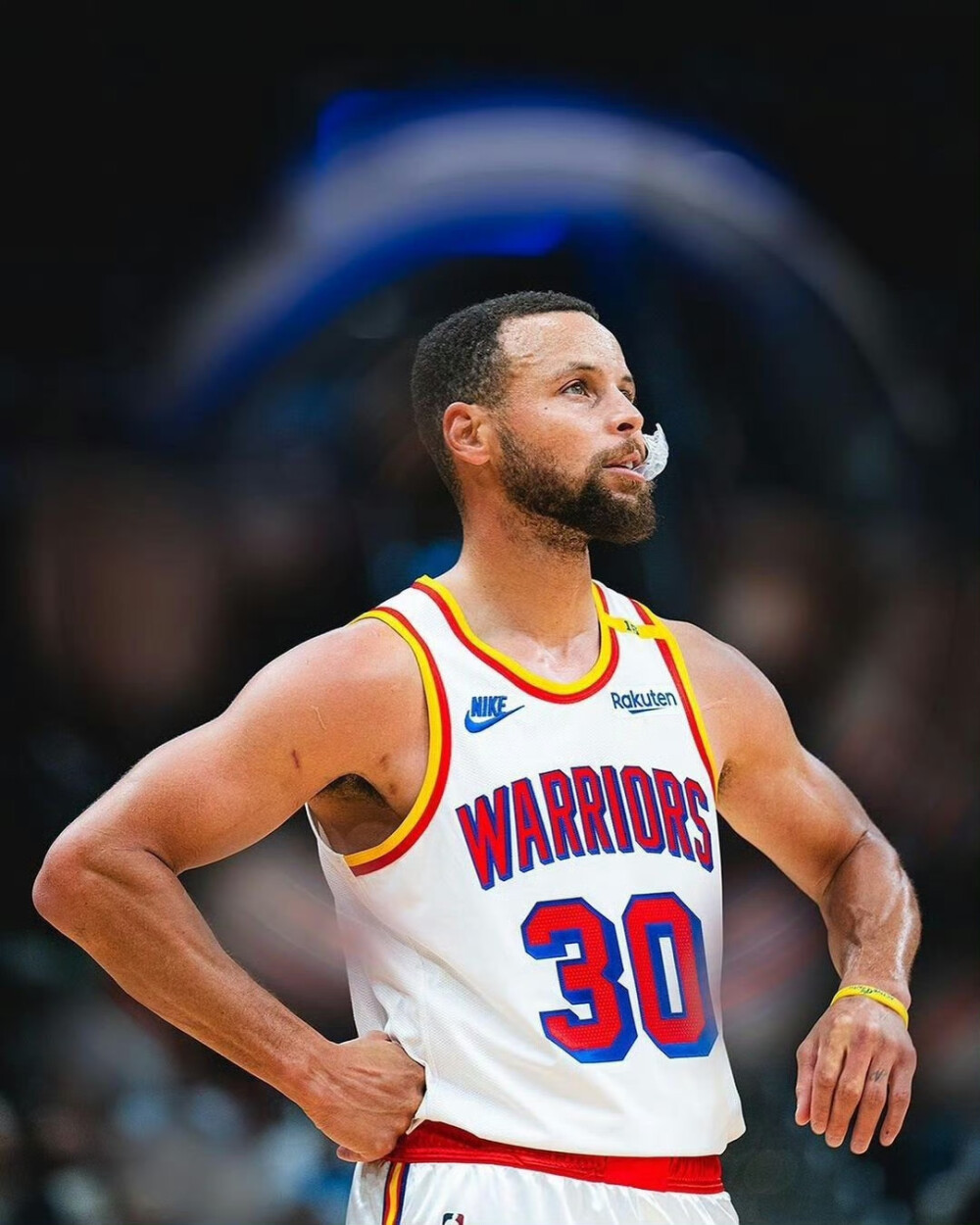 篮球篮网替补控卫连续两场表现亮眼（篮网替补控卫连续两战表现出色）