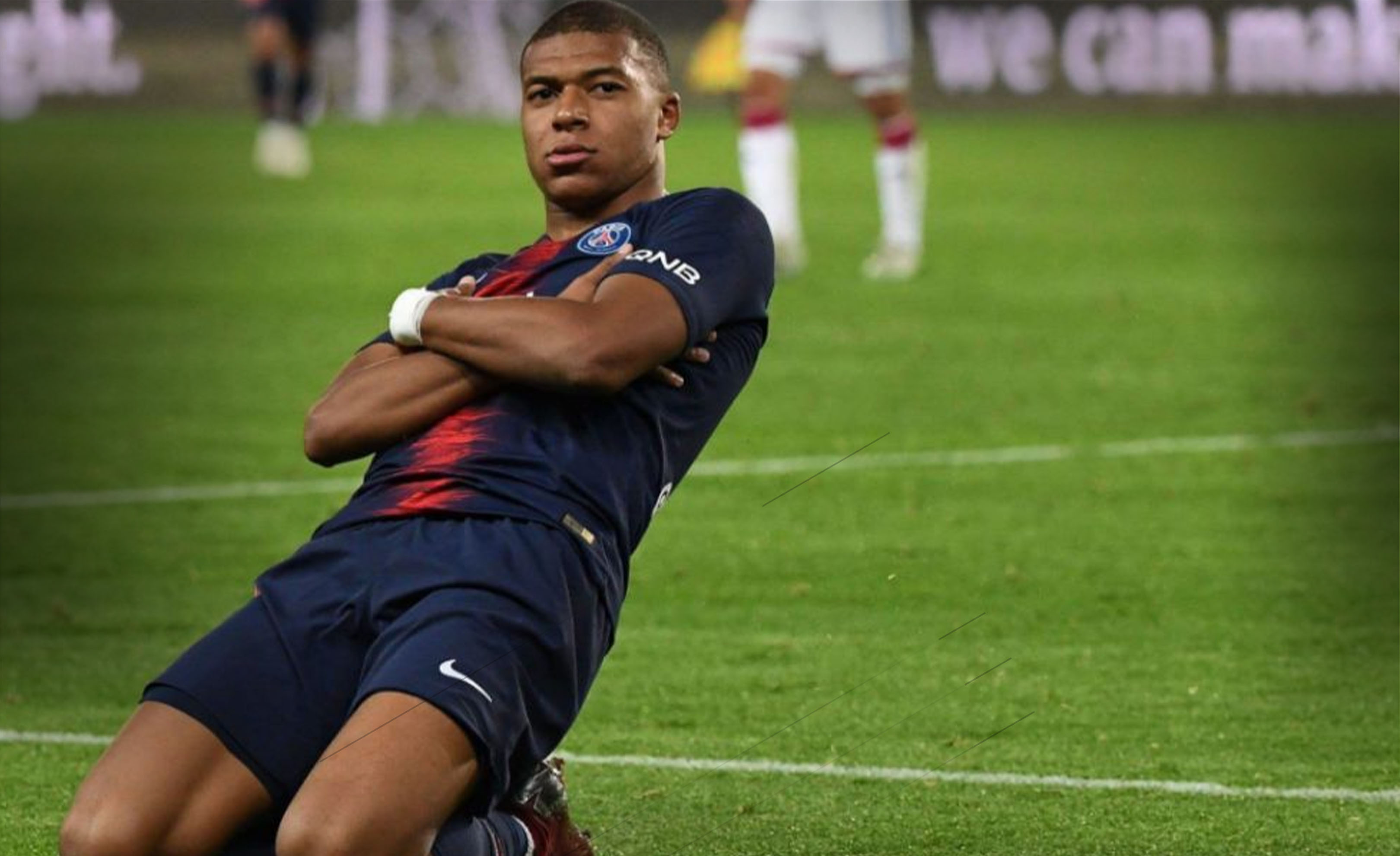 40岁魔笛仍不老！助米兰领跑意甲+连续10轮踢满全场（40岁魔笛宝刀未老，助米兰登顶意甲并连续10轮踢满90分钟）