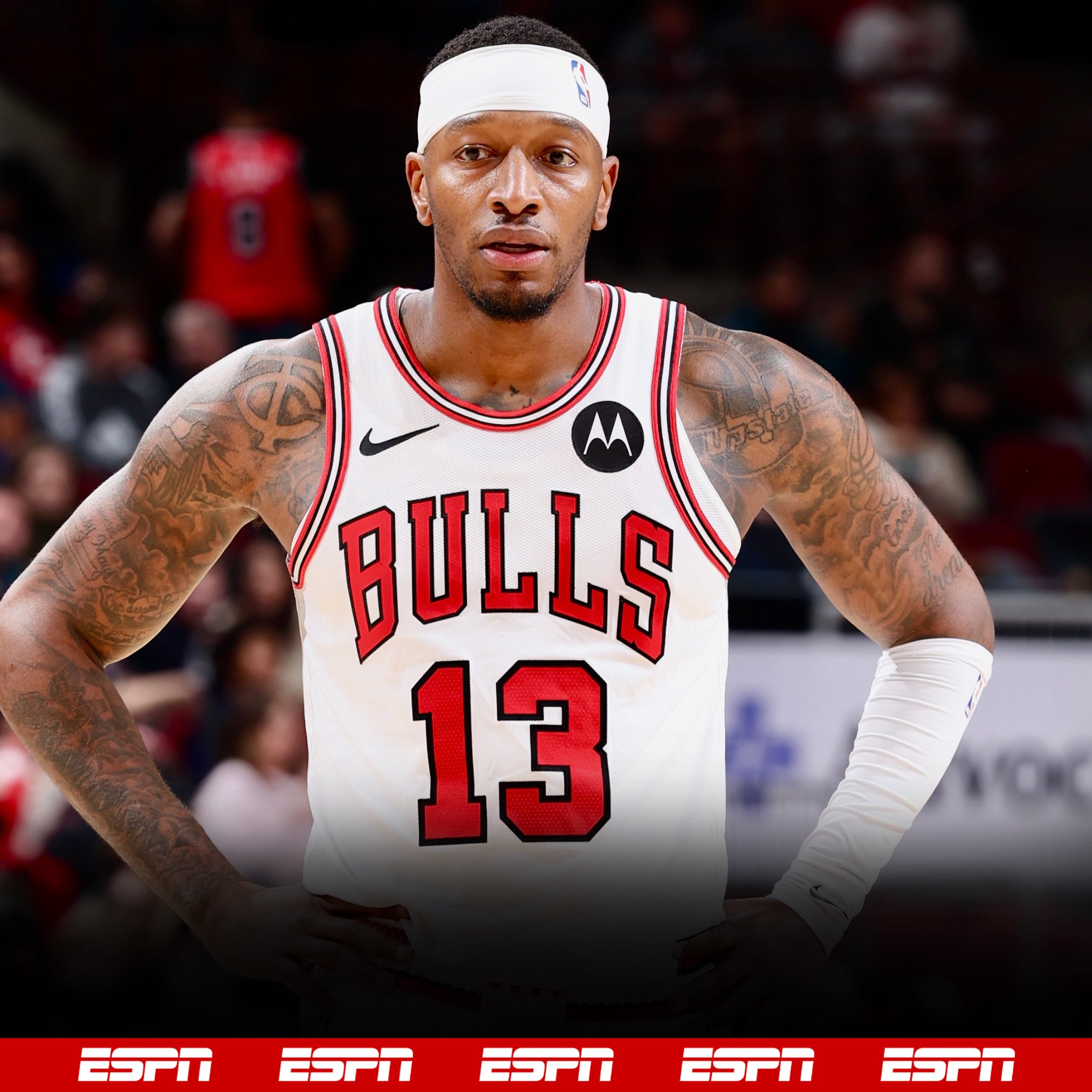 杰威：文班亚马在NBA是独一档的存在，和字母哥类似（杰威：文班亚马在NBA自成一档，与字母哥风格相近）