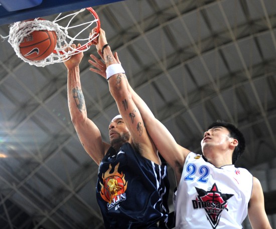 中国车队首战马来西亚雪邦24小时耐力赛（中国车队首次亮相马来西亚雪邦24小时耐力赛）