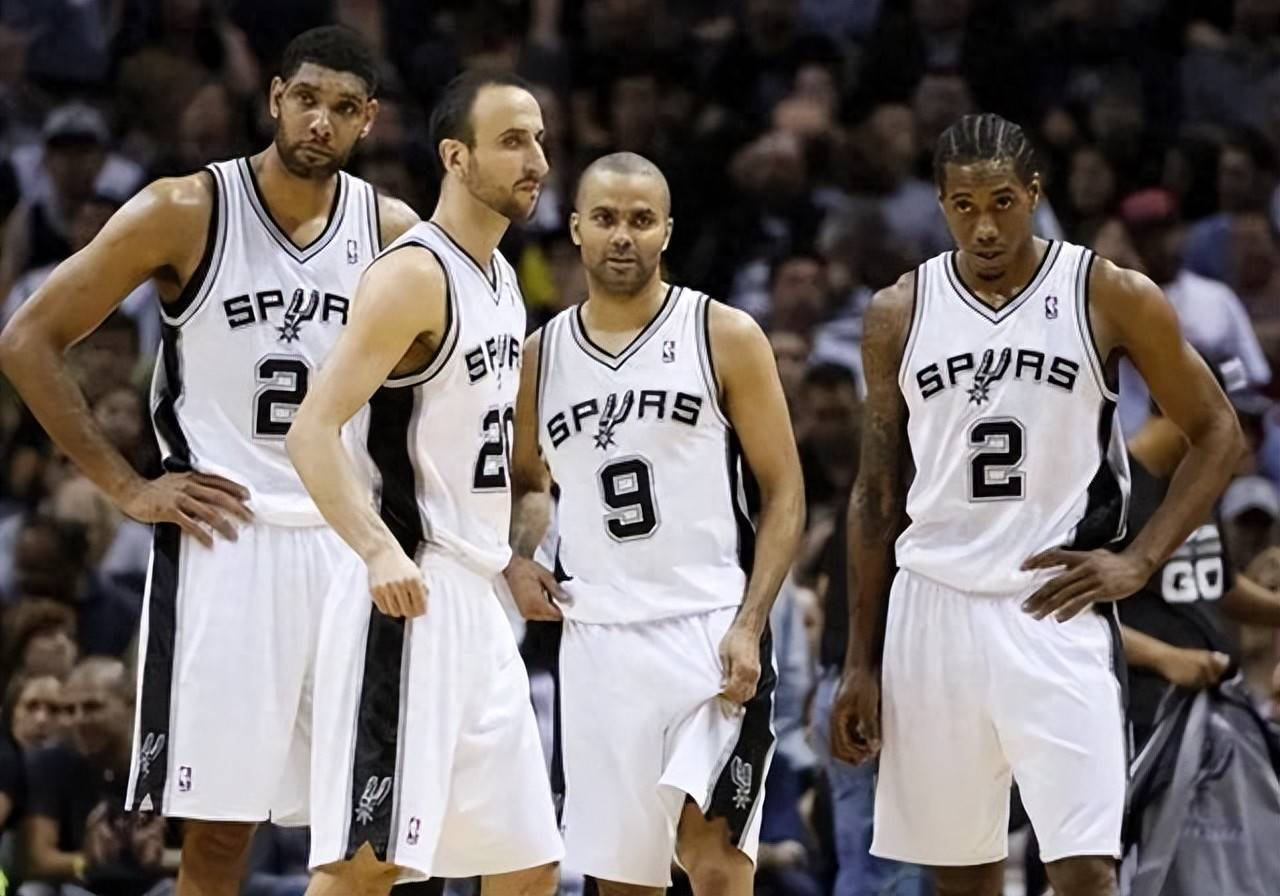 斯基拉：尤文未谈妥麦肯尼续约，两家意甲俱乐部已与球员接触（斯基拉：尤文与麦肯尼续约尚未达成一致，两家意甲球队已与球员沟通）