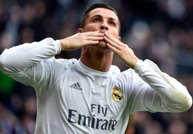 蛇精灵大战红魔鬼！意甲官方发布米兰德比预热海报（蓝黑蛇对阵红魔！意甲官方释出米兰德比预热海报）