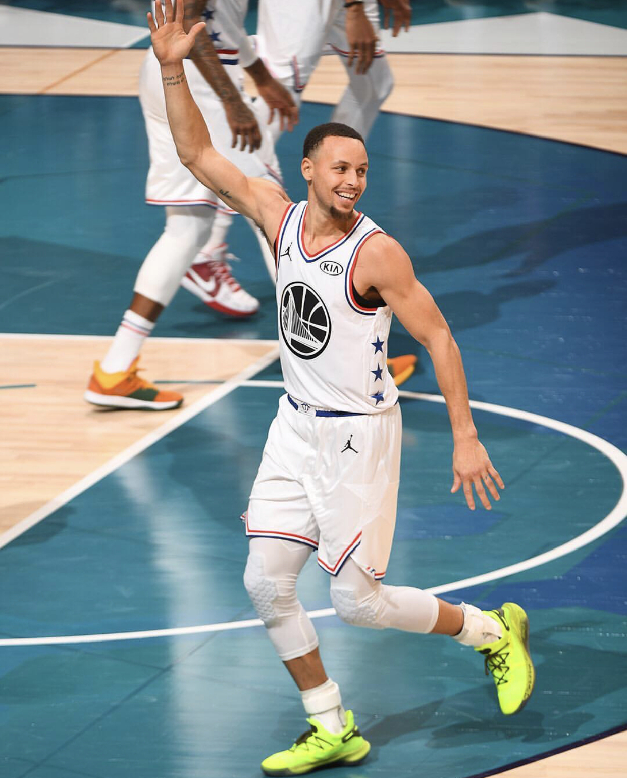 瓜迪奥拉的“毒奶”：一场建议如何将哈维·阿隆索推向悬崖边缘（瓜迪奥拉“毒奶”发威：一句建议如何把哈维·阿隆索逼上绝境）