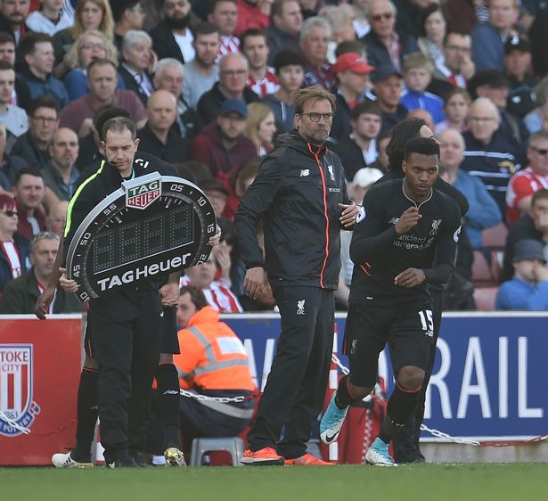 葡萄牙11月大名单：C罗领衔，菲利克斯、莱奥、B费在列（葡萄牙公布11月国家队名单：C罗领衔，菲利克斯、莱奥、B费入选）