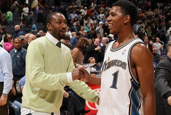 技能包丢了？申京12月份只进过1个三分，命中率6.25%（申京外线失准：12月三分仅1中，命中率仅6.25%）